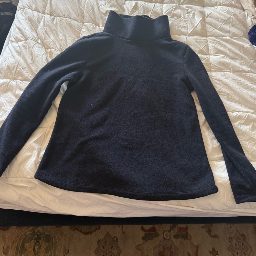 Dudley Stephen’s Greenpoint Turtleneck in Vello Fleece (Navy) - L (10-12)